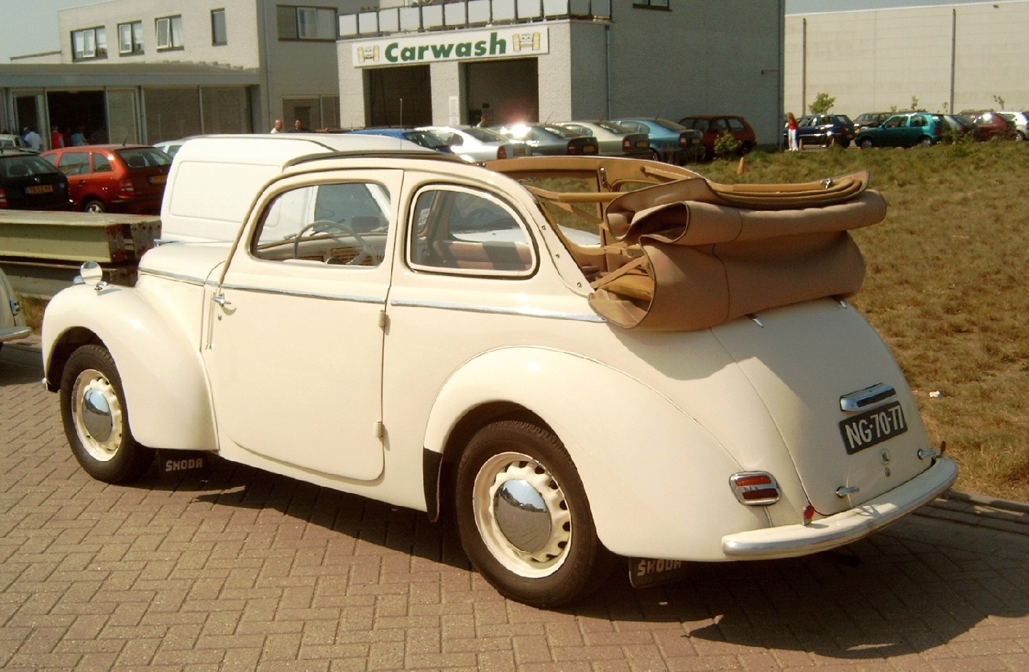 Skoda Tudor 1102 cabrio coupe